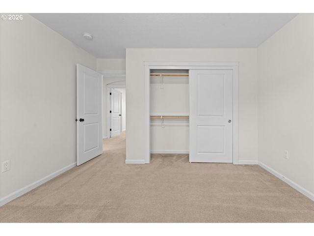 16465 Oaktree Ter, Oregon City, OR 97045