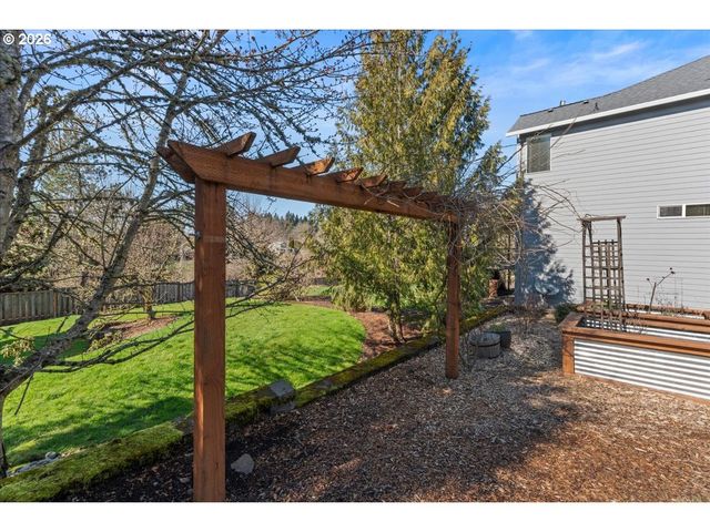 16465 Oaktree Ter, Oregon City, OR 97045