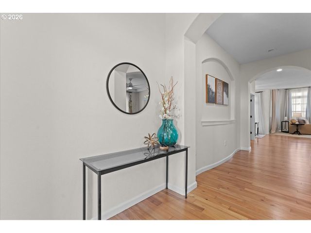 16465 Oaktree Ter, Oregon City, OR 97045