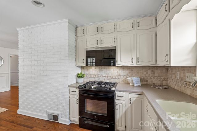 4101 Castlewood Road, Charlotte, NC 28209