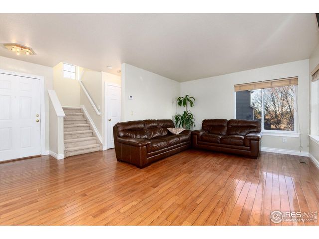 907 Sanctuary Cir, Longmont, CO 80504