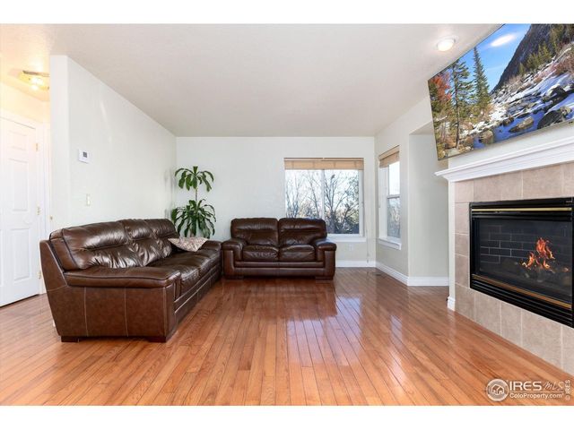 907 Sanctuary Cir, Longmont, CO 80504