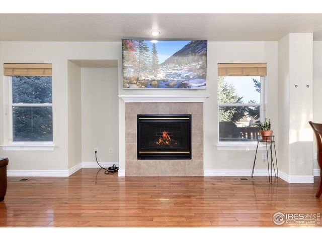 907 Sanctuary Cir, Longmont, CO 80504