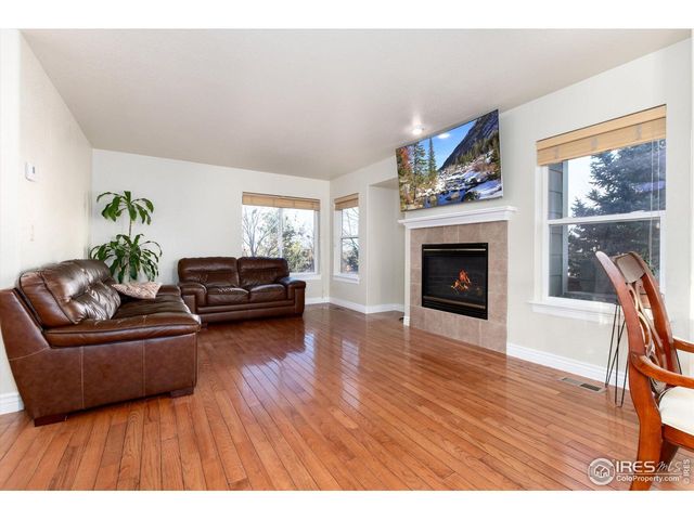 907 Sanctuary Cir, Longmont, CO 80504