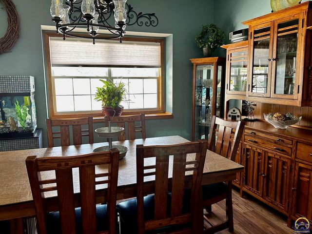 4453 SW Colly Creek DR, Topeka, KS 66610