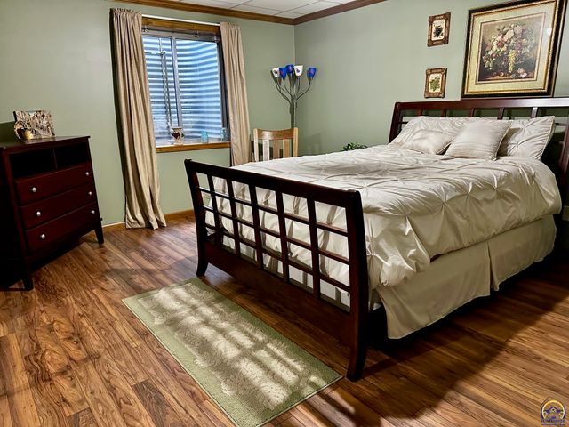 4453 SW Colly Creek DR, Topeka, KS 66610