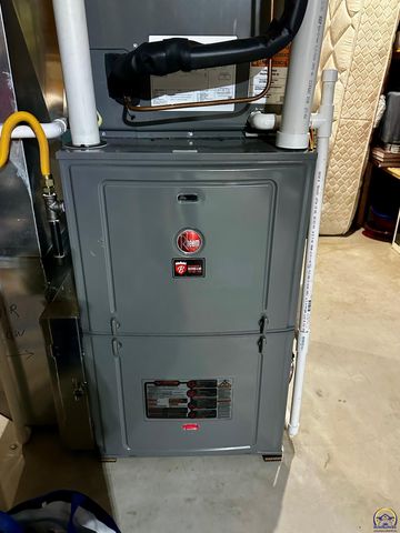 4453 SW Colly Creek DR, Topeka, KS 66610