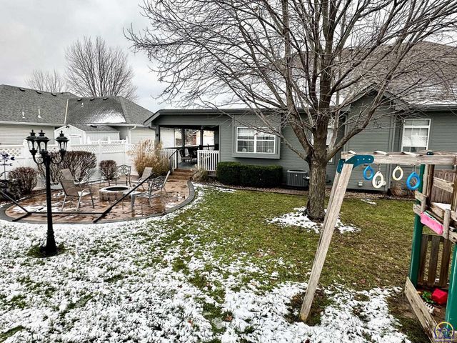 4453 SW Colly Creek DR, Topeka, KS 66610