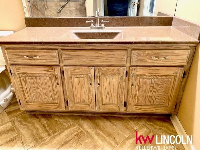 8000 Lowell Avenue, Lincoln, NE 68506