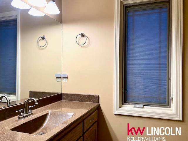 8000 Lowell Avenue, Lincoln, NE 68506