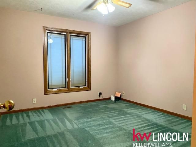 8000 Lowell Avenue, Lincoln, NE 68506