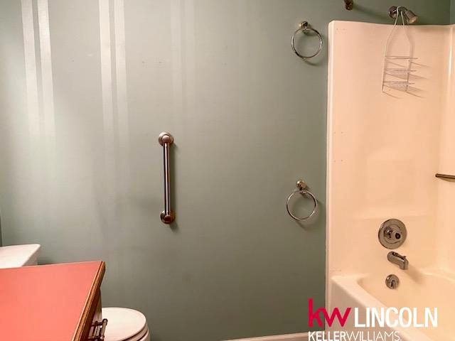 8000 Lowell Avenue, Lincoln, NE 68506