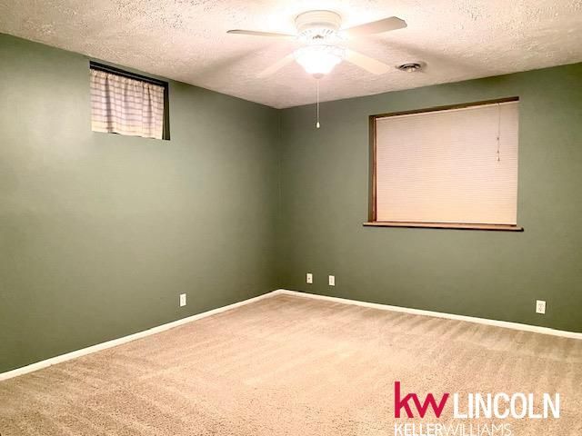 8000 Lowell Avenue, Lincoln, NE 68506