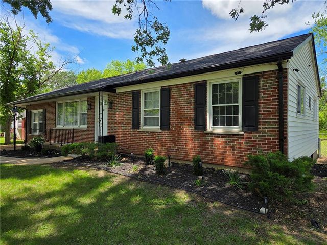 1831 Longford Drive, Saint Louis, MO 63136