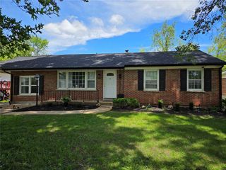 1831 Longford Drive, Saint Louis, MO 63136