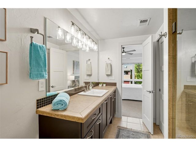 2801 Pennsylvania Ave 203, Boulder, CO 80303