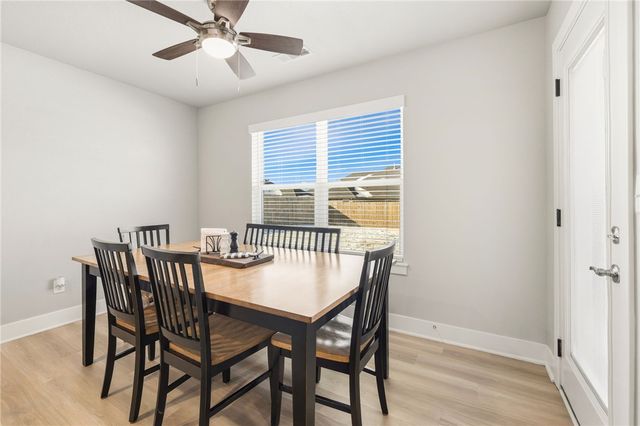 622 Kayla Maria Street, Prairie Grove, AR 72753