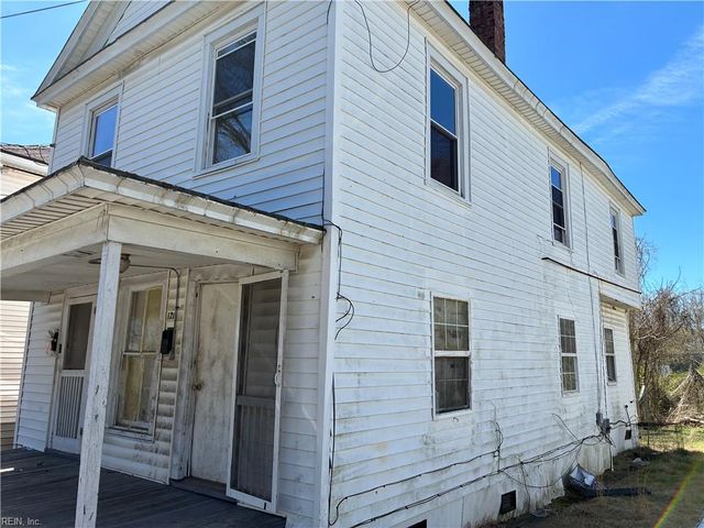 121 Church ST, Suffolk, VA 23434