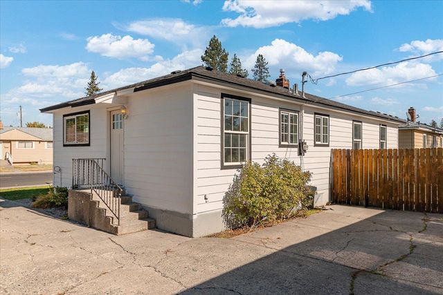 4309 W Rowan Ave, Spokane, WA 99205