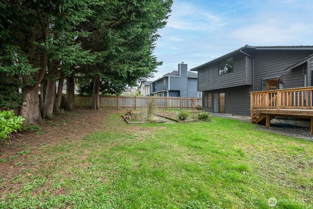 810 151st Street SW, Lynnwood, WA 98087