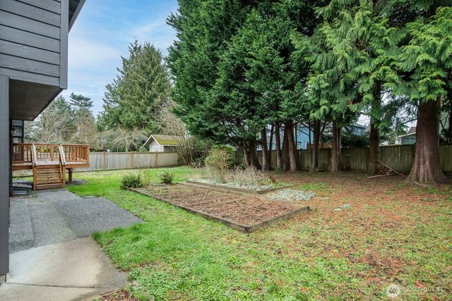 810 151st Street SW, Lynnwood, WA 98087