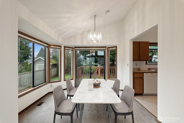 810 151st Street SW, Lynnwood, WA 98087