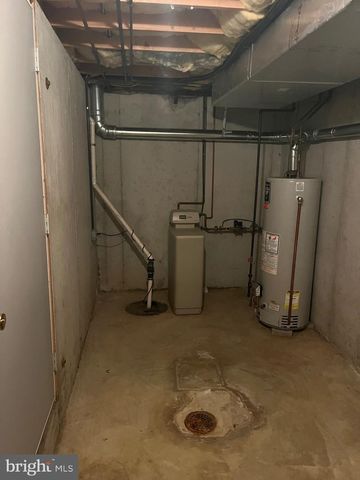 2400 JOHN HENRY DRIVE, Reading, PA 19608