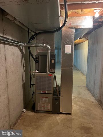 2400 JOHN HENRY DRIVE, Reading, PA 19608