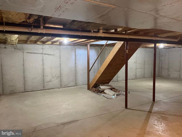 2400 JOHN HENRY DRIVE, Reading, PA 19608