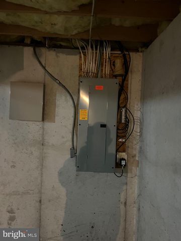 2400 JOHN HENRY DRIVE, Reading, PA 19608