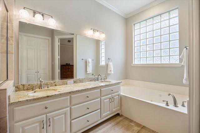 111 Mayflower Court, Rockwall, TX 75032