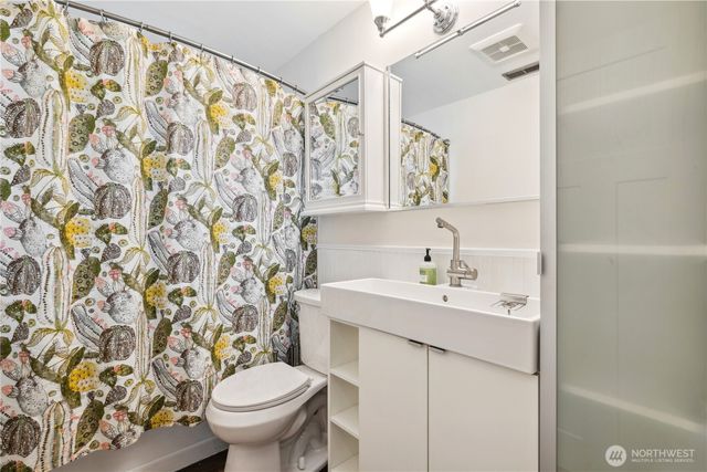 21903 42nd Place W, Mountlake Terrace, WA 98043