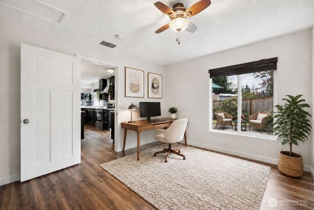 21903 42nd Place W, Mountlake Terrace, WA 98043