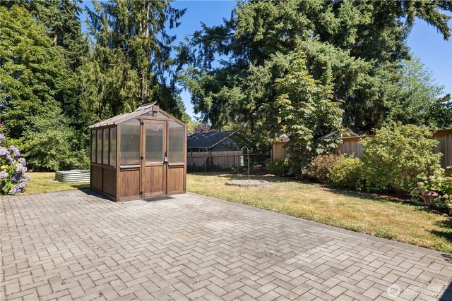 21903 42nd Place W, Mountlake Terrace, WA 98043