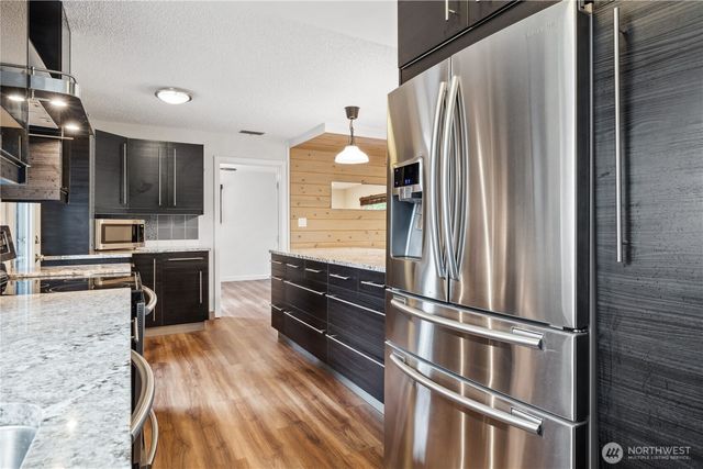 21903 42nd Place W, Mountlake Terrace, WA 98043