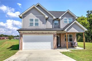 327 Larkspur Drive SW, Calhoun, GA 30701