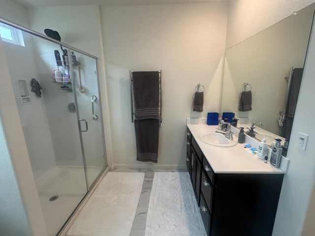 9475 Pasaje Pl, Elk Grove, CA 95624