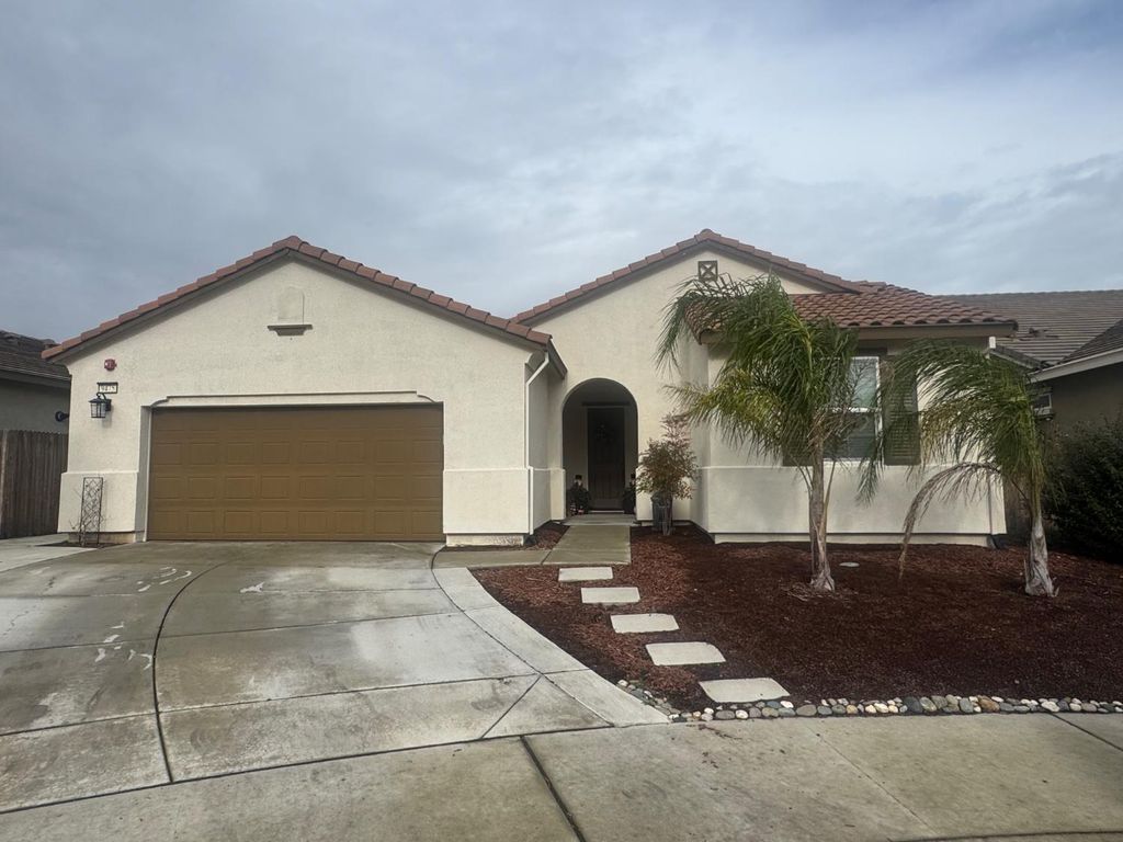 9475 Pasaje Pl, Elk Grove, CA 95624