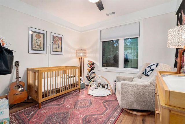 1649 OVERLOOK NW Way, Atlanta, GA 30318