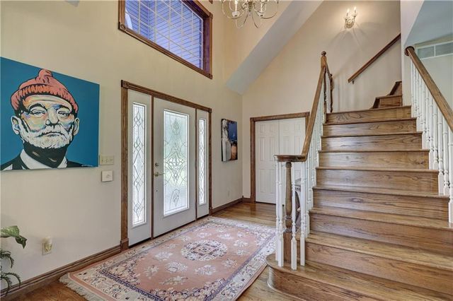 124 Huntington Circle, Pittsburg, KS 66762