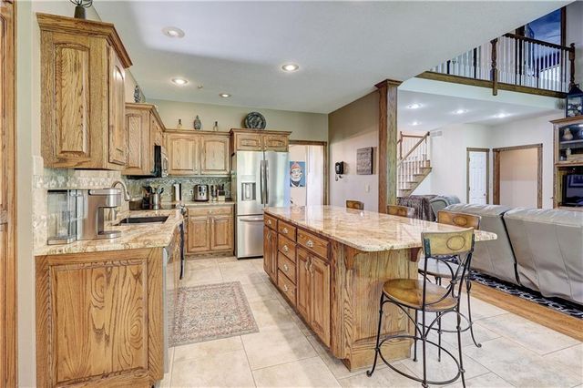 124 Huntington Circle, Pittsburg, KS 66762