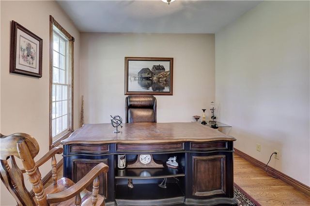 124 Huntington Circle, Pittsburg, KS 66762