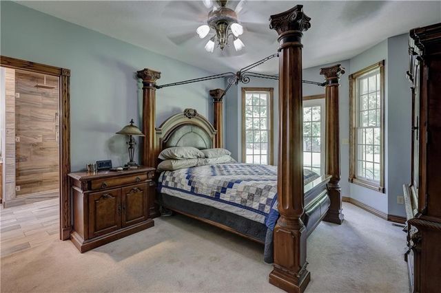 124 Huntington Circle, Pittsburg, KS 66762