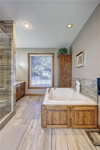 124 Huntington Circle, Pittsburg, KS 66762