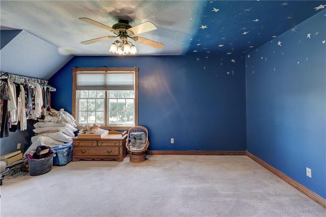 124 Huntington Circle, Pittsburg, KS 66762