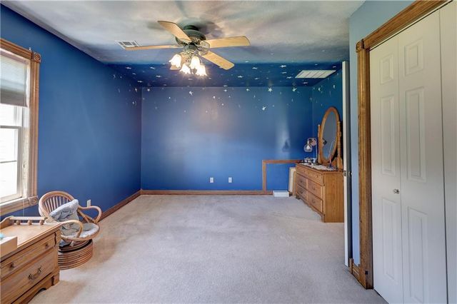 124 Huntington Circle, Pittsburg, KS 66762