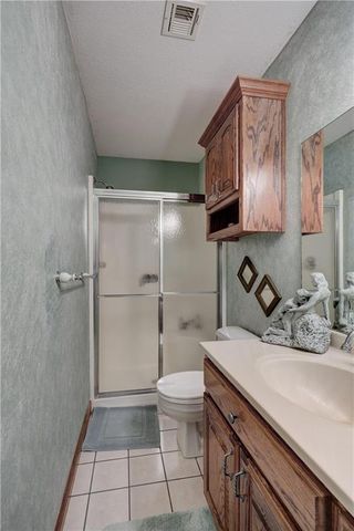 124 Huntington Circle, Pittsburg, KS 66762