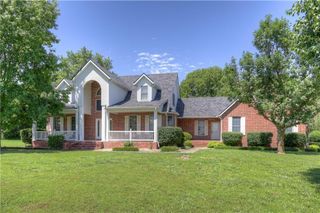 124 Huntington Circle, Pittsburg, KS 66762