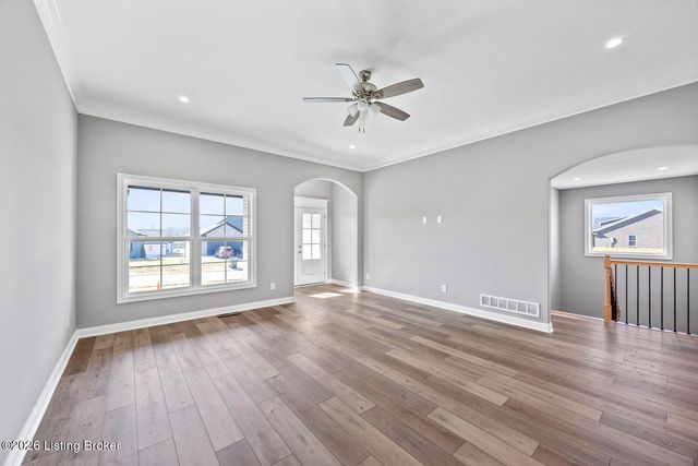 116 Wooded Glen Dr, Mt Washington, KY 40047