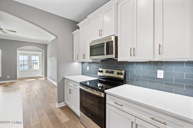 116 Wooded Glen Dr, Mt Washington, KY 40047